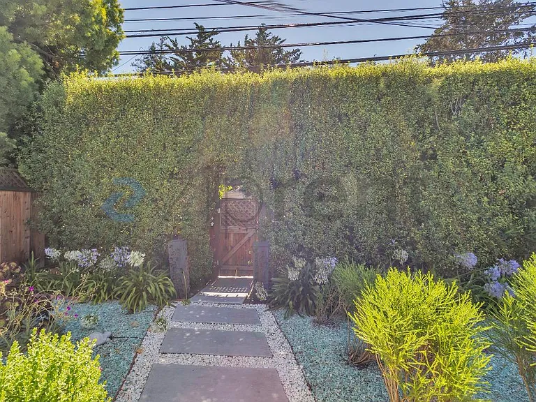 839 Marsh Rd — Photo 4