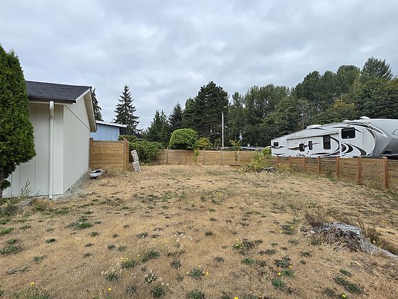 4th image of 1830 S 266th Pl