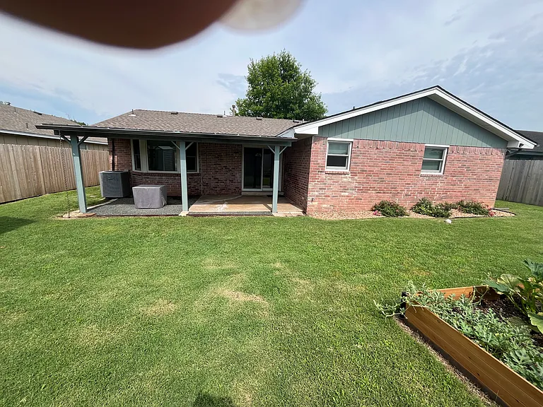 512 Beacon Ave — Photo 21