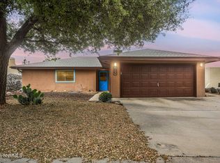 703 Homestead Cir, Las Cruces, NM 88011