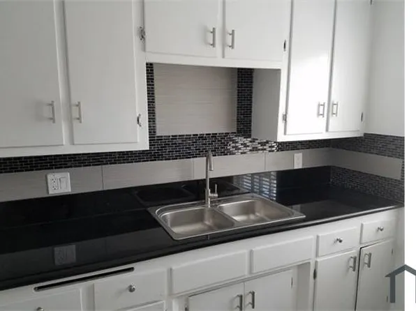 1414 W 225th St, Torrance, CA 90501