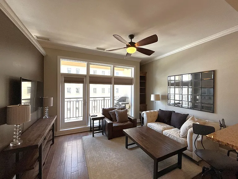 230 Tryon St #1002 — Photo 6