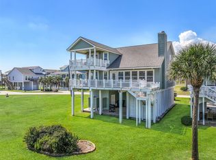 4107 Defender Ln, Galveston, TX 77554