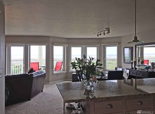 501 Shoreview Dr #307, Long Beach, WA 98631