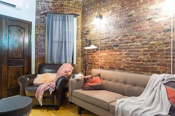 Rented by BRICK & GALO REALTY CORP | media 27