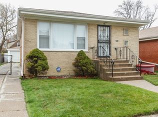 18 E 140th Ct, Riverdale, IL