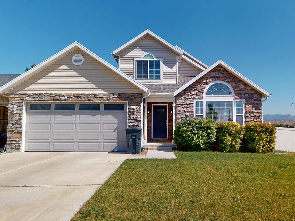 1st image of 1689 Eastridge Rd