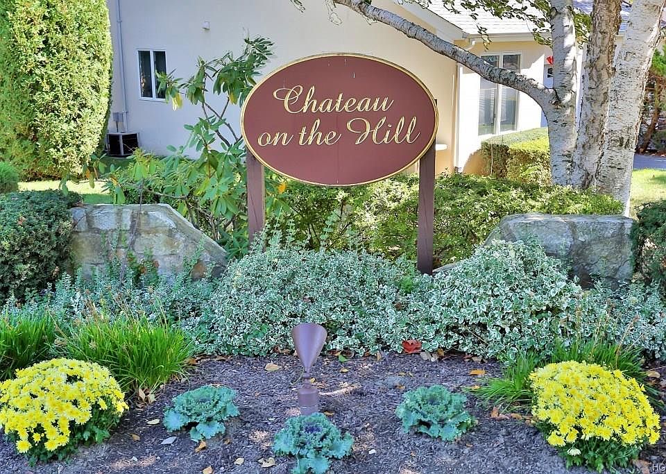 1st image of 100 Chateau Ln APT 4