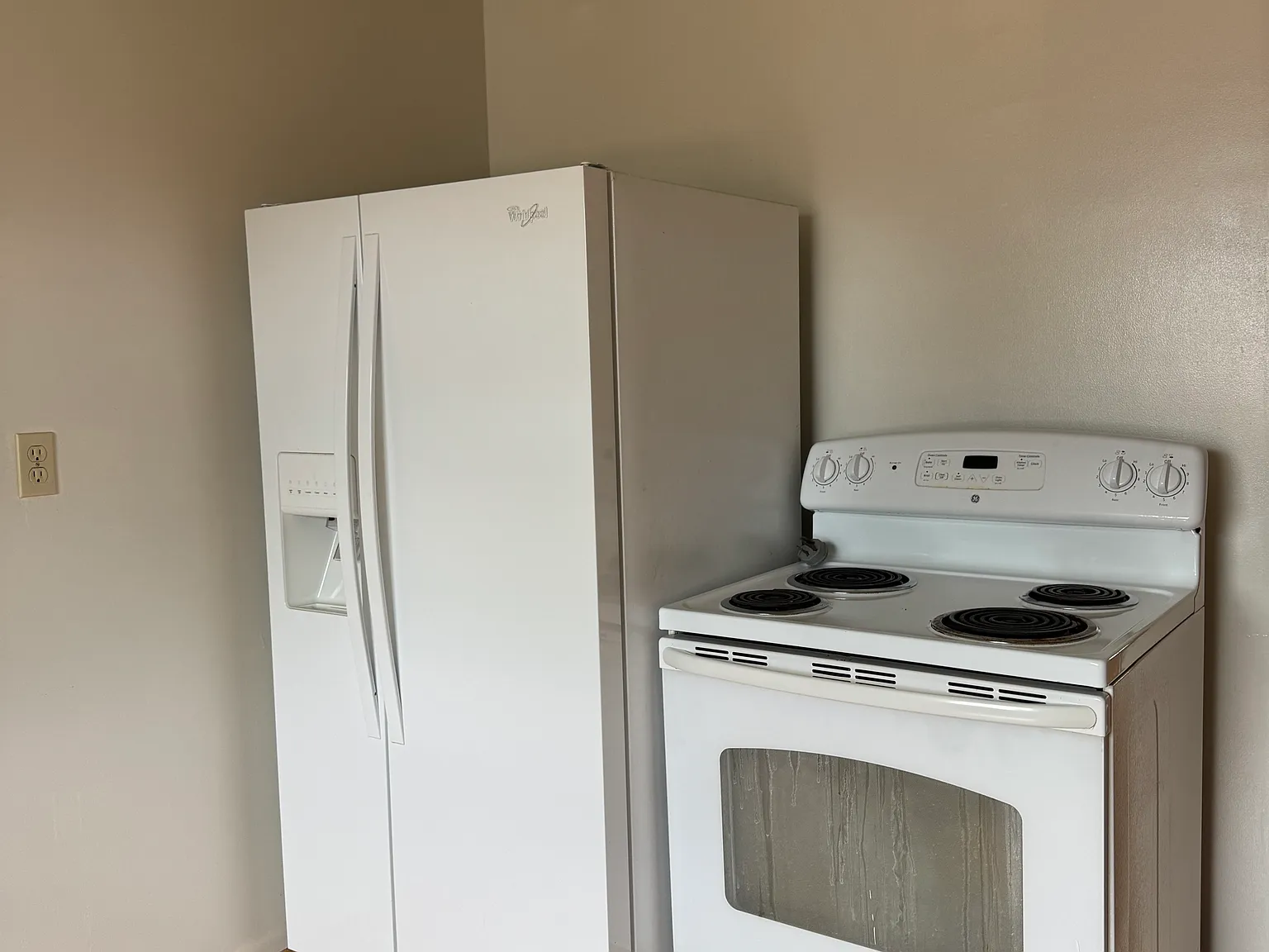 2 bed, $1,060 — Photo 4