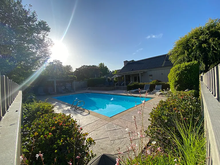 104 White Oaks Ln — Photo 5