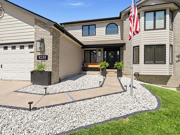 2nd image of 1031 Battsford Cir