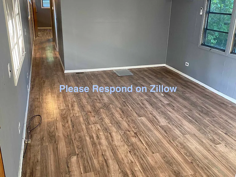 121 Belle Air Cir — Photo 2
