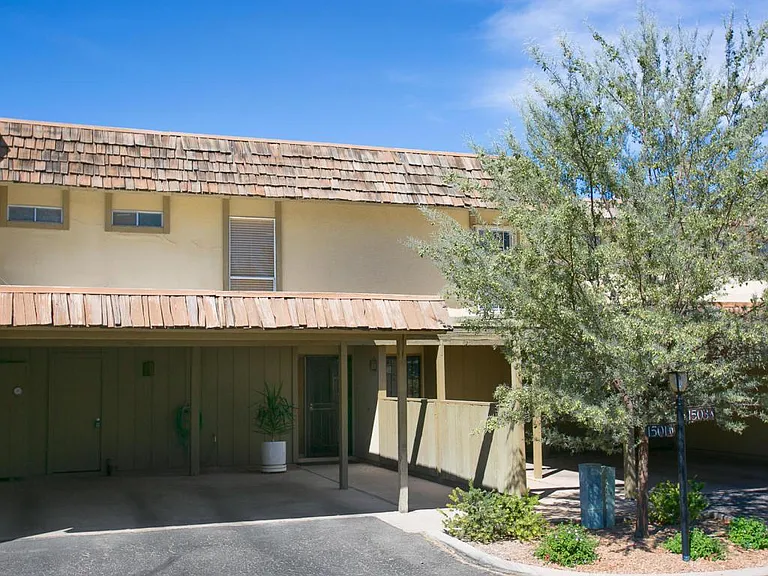 1501 E Prince Rd #B — Photo 9