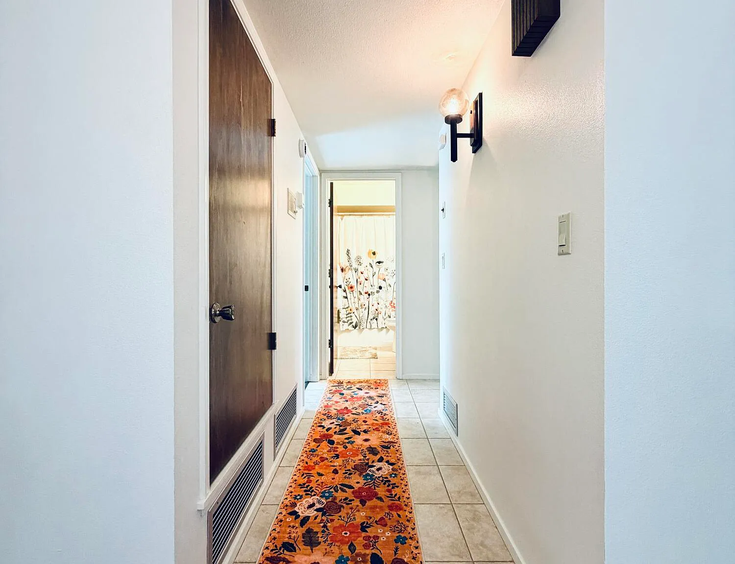 2 bed, 2.0 bath, 1453 sqft, $2,995 — Photo 4
