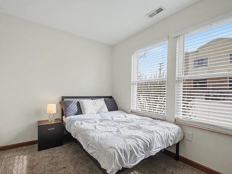 118 Rhodes St #B — Photo 13