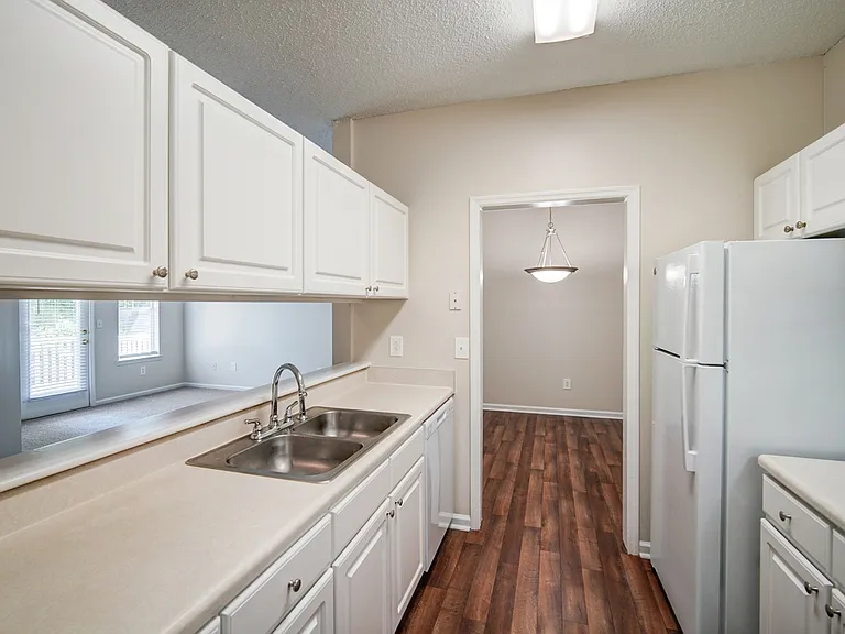 Bristol Park Apartment Homes — Photo 42