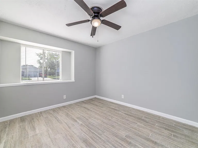 10522 Northview Dr — Photo 28