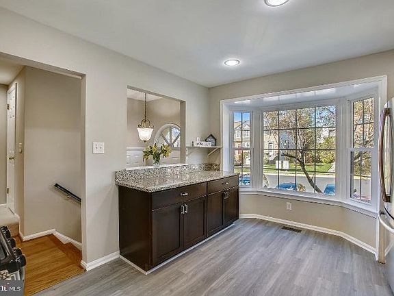 3rd image of 4213 Sleepy Lake Dr