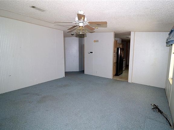 5th image of 10424 De Koster Ave