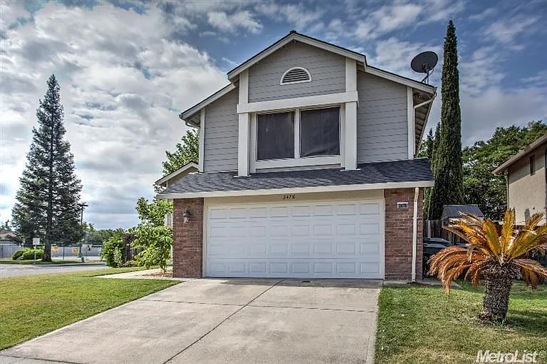 3478 Lowther Way photo 1