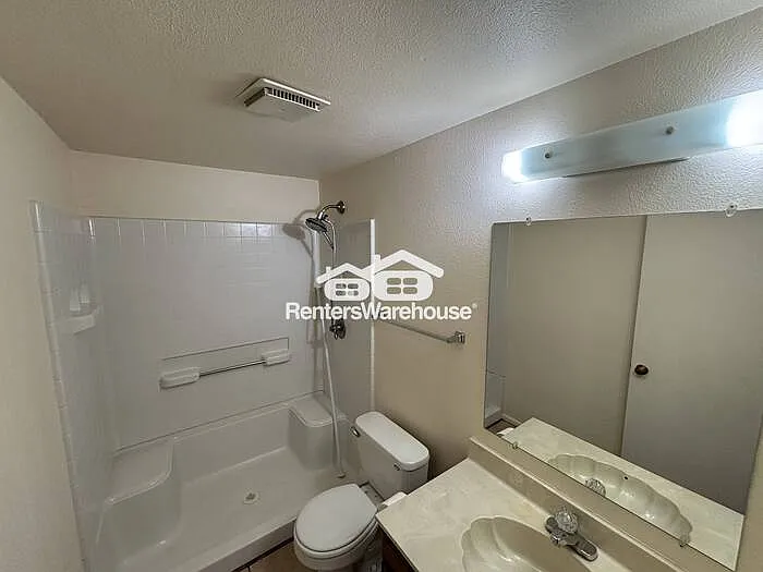 2126 N Villas Ln — Photo 11