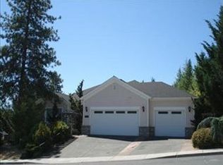 1119 NW Morgan Ln, Grants Pass, OR 97526