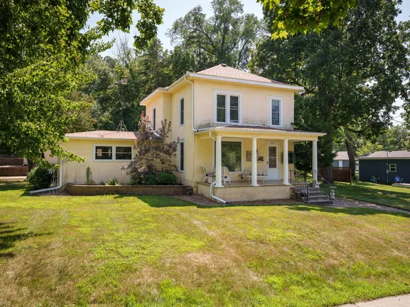 201 W Colvill St, Cannon Falls, MN 55009