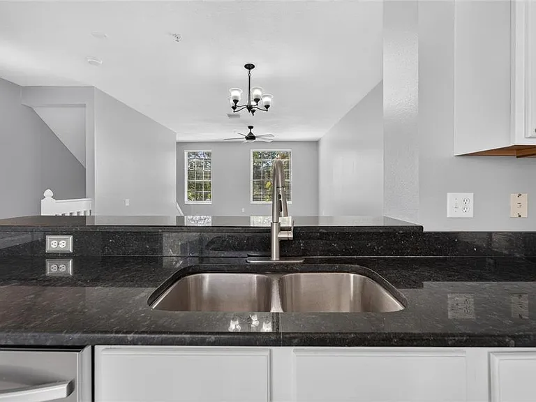 3186 Bayshore Oaks Dr — Photo 29