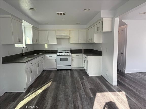 2nd image of 1128 E 84th Pl #B