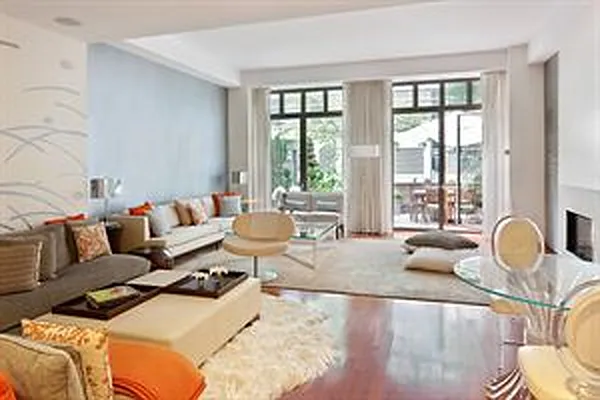 Sold by Douglas Elliman | media 32