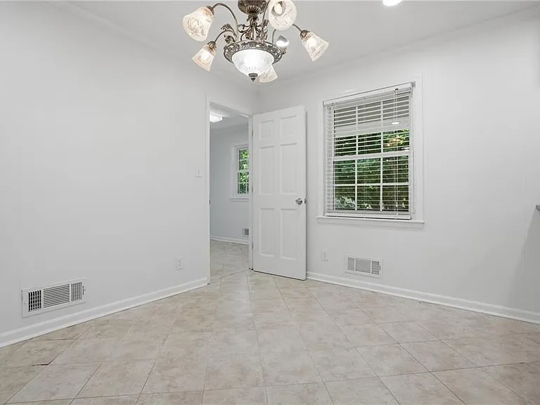 128 McNeal Rd — Photo 6
