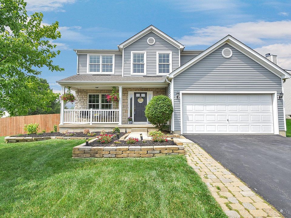 1st image of 400 Poppy Ln