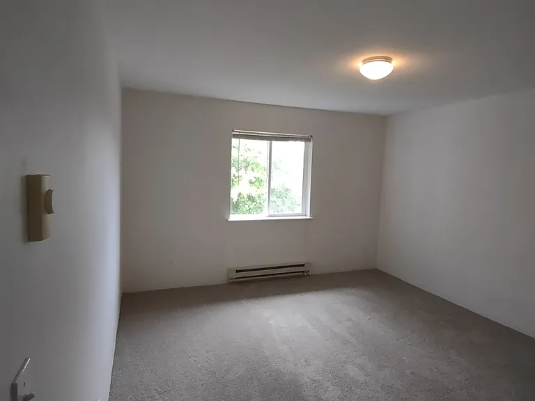 601 Sunset Ave NE #D — Photo 13