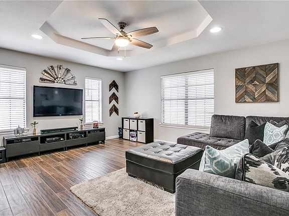 5th image of 100 Liberty Dr