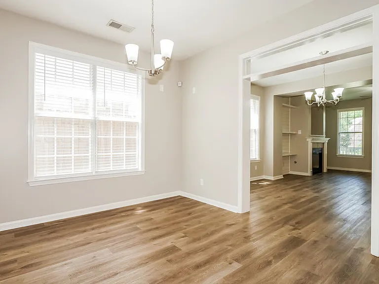 8565 Griffin Park Dr — Photo 7
