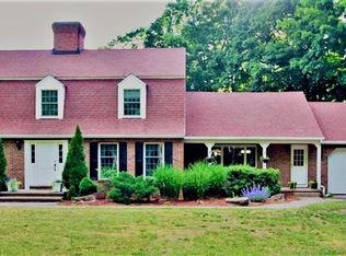 52 Ferry Hill Rd, Granby, MA 01033