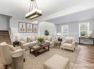7737 Solomon Dr, Zionsville, IN 46077