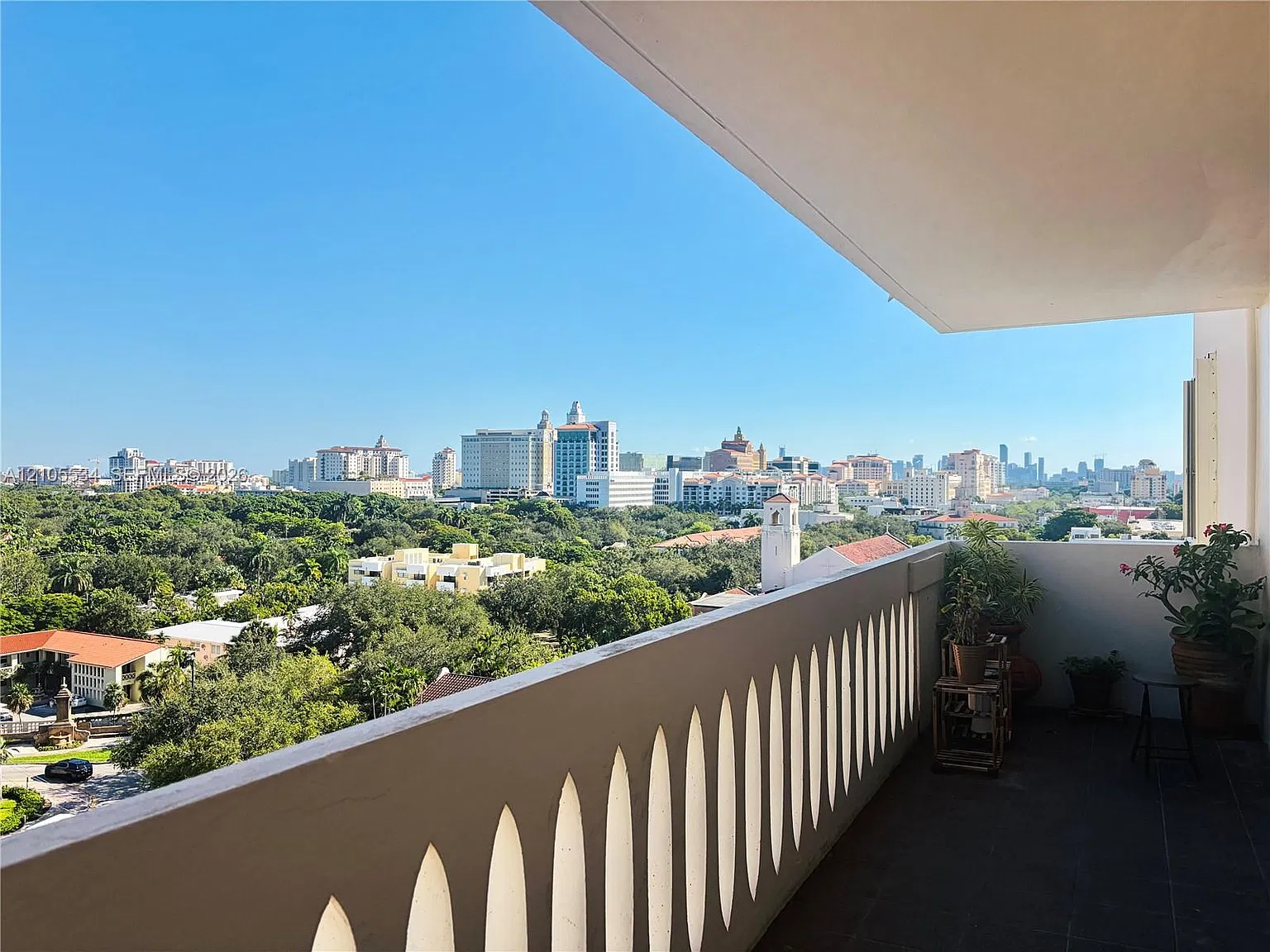 Gables Plaza Condo — Photo 1