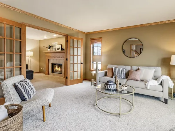 1239 Canary LANE, Grafton, WI 53024