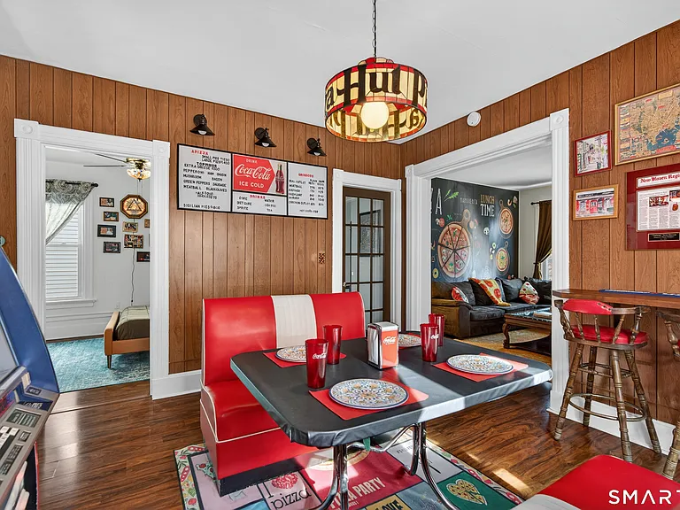 832 State St #2 — Photo 4