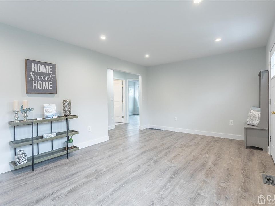 83 Schuyler Dr, Edison, NJ 08817 Zillow