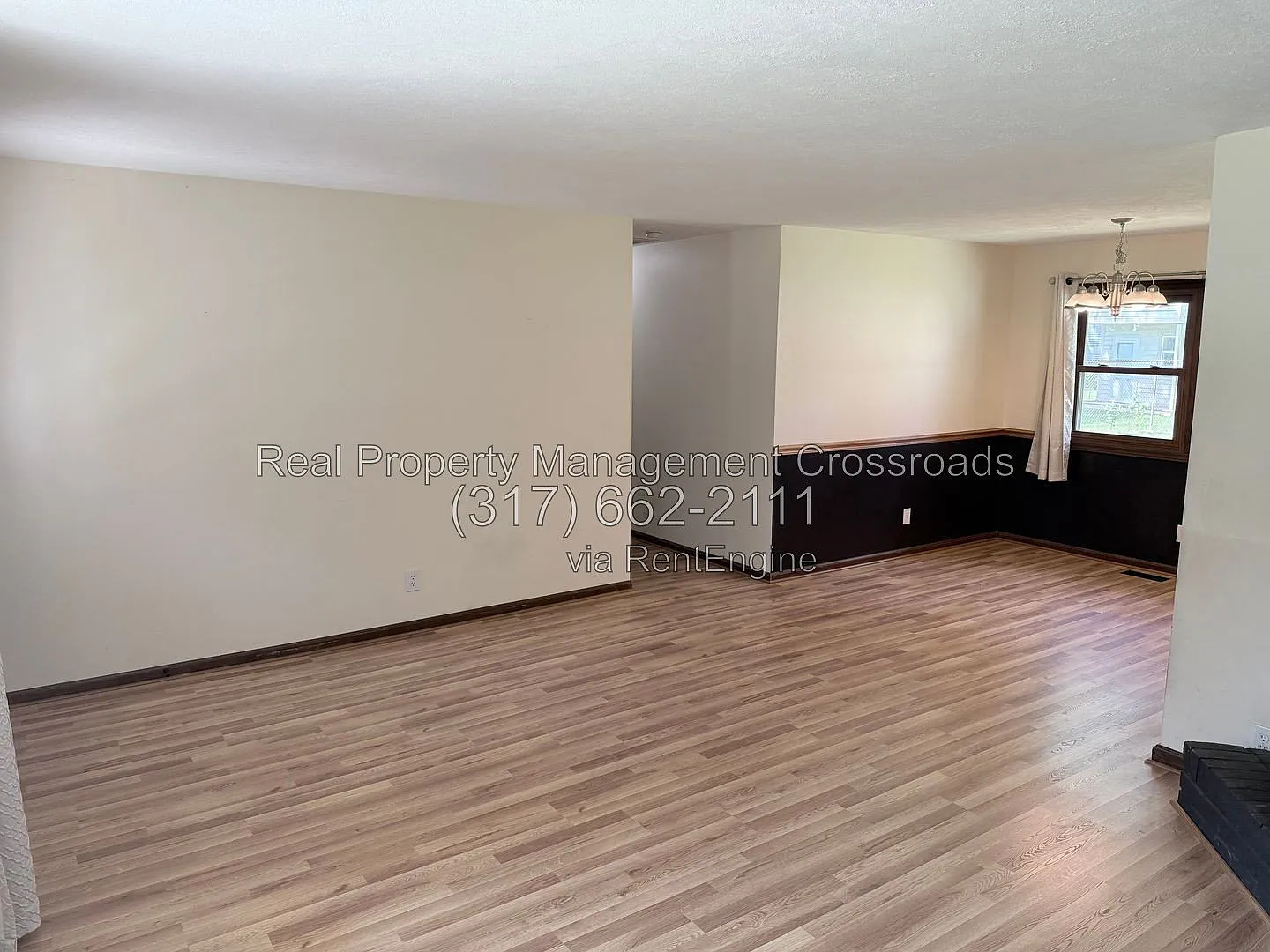3 bed, 1.5 bath, 1322 sqft, $2,100 — Photo 4