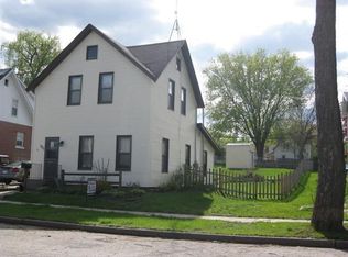 521 Myrtle St, Reedsburg, WI 53959
