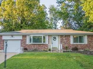 171 Bridgeview Ln, Saint Louis, MO