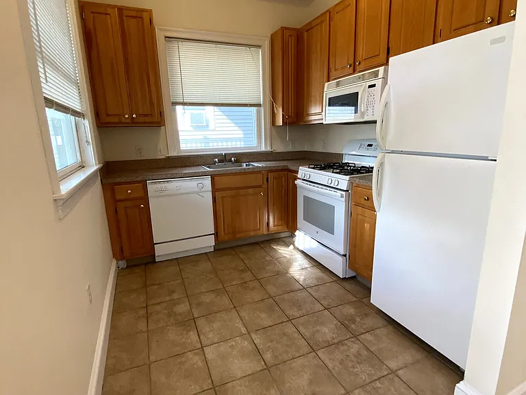 7 Gardner Ter — Photo 7