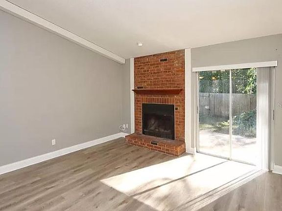 5th image of 4504 W Humphrey St