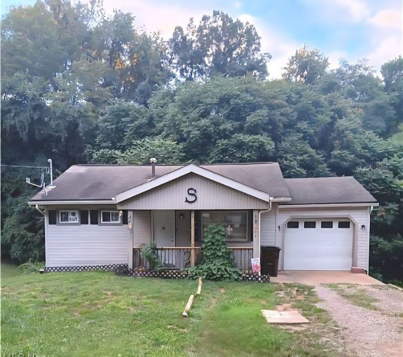 1st image of 2105 Chewelah Ave