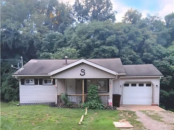 2105 Chewelah Ave, Zanesville, OH 43701