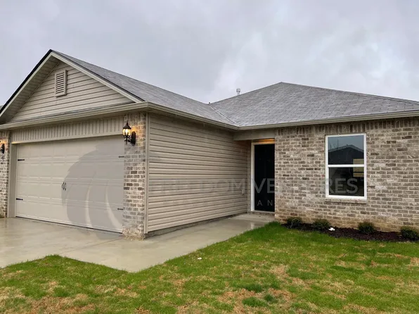 400 Woodland Trl, Pell City, AL 35125