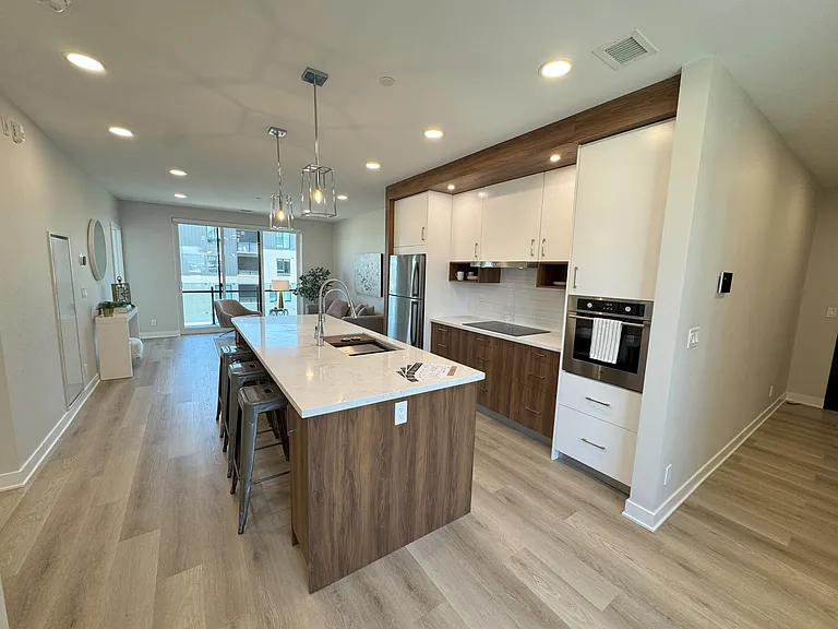 4030 University Ave NW — Photo 38